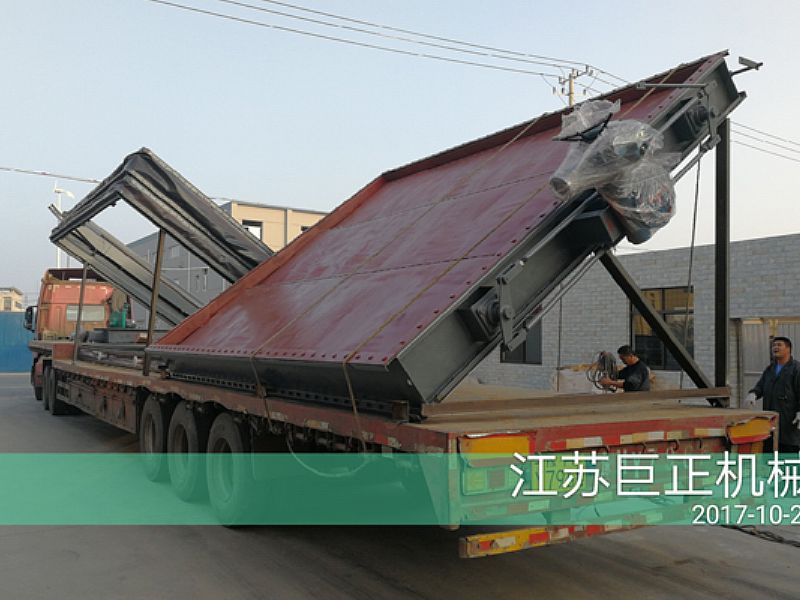 精工制作擋板門(mén)發(fā)貨了，裝車現(xiàn)場(chǎng)一覽